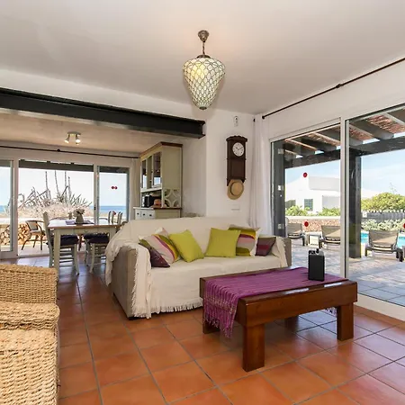 Pura Vida Feriehus Binibeca